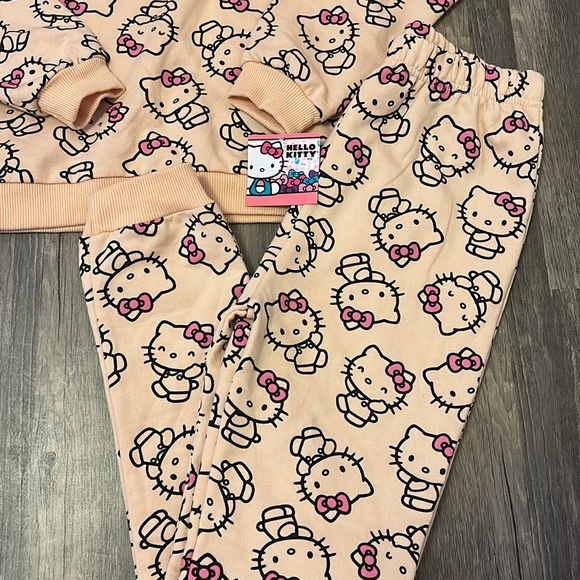 Hello Kitty Kids sweatsuit outfit new  Pink - Picture 3 of 3